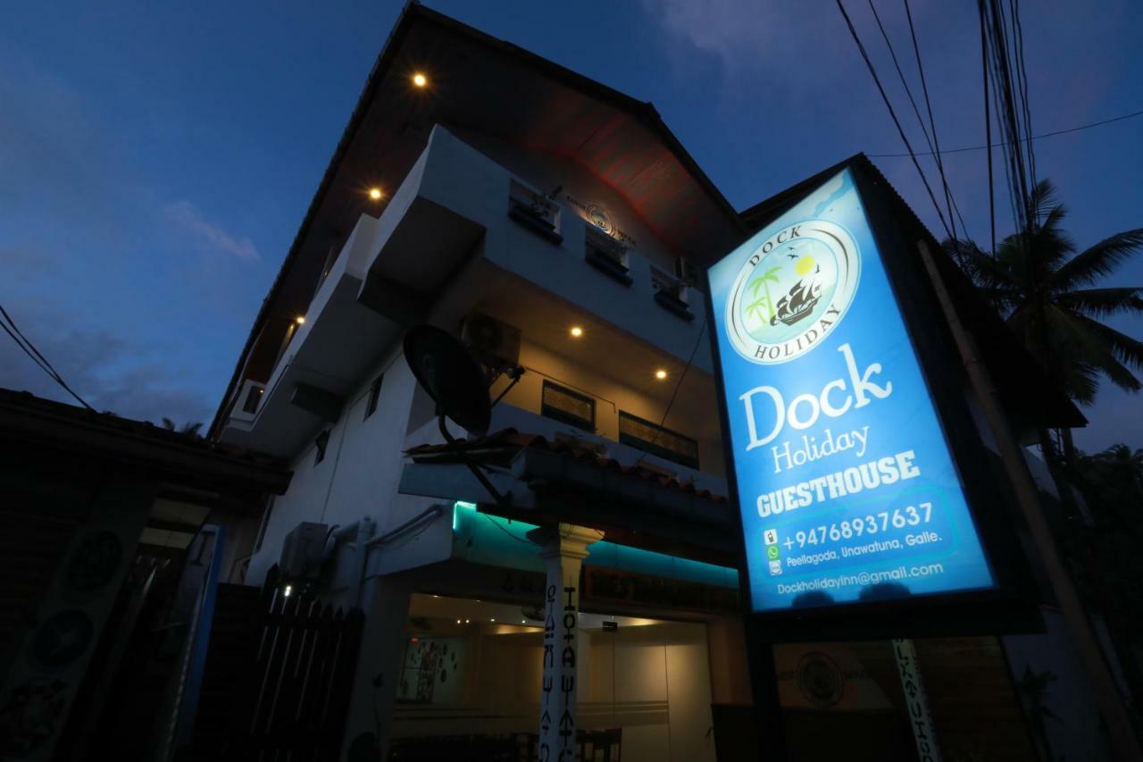 Dock Holiday Guest House Унаватуна Екстер'єр фото
